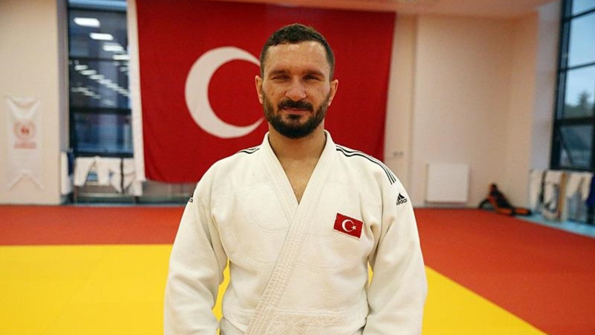 Milli sporcu Yasin Çimciler Paris 2024'te yarı finalde!