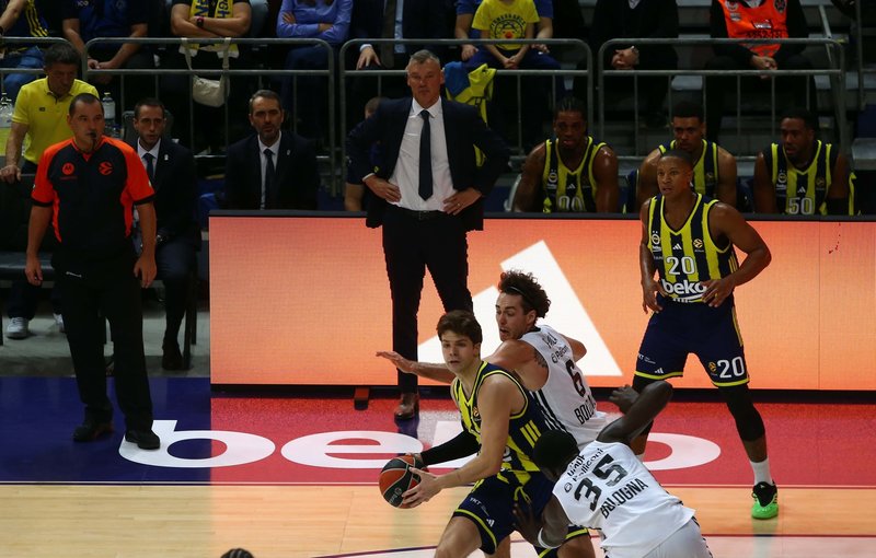 olympiacos-fenerbahce-beko-maci-ne-zaman-saat-kacta-hangi-kanalda-1764581092589.jpg