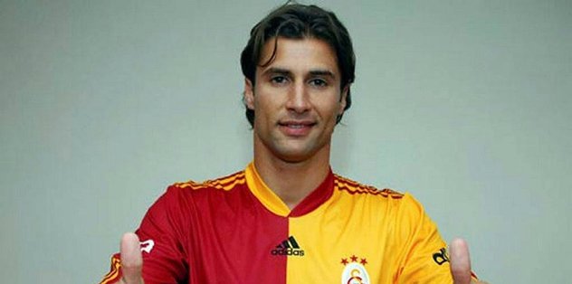Lorik Cana da bıraktı!