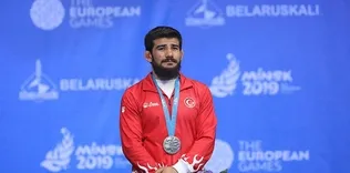 Soner gümüşte kaldı