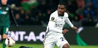 Emenike’ye ‘hırsız’ şoku!