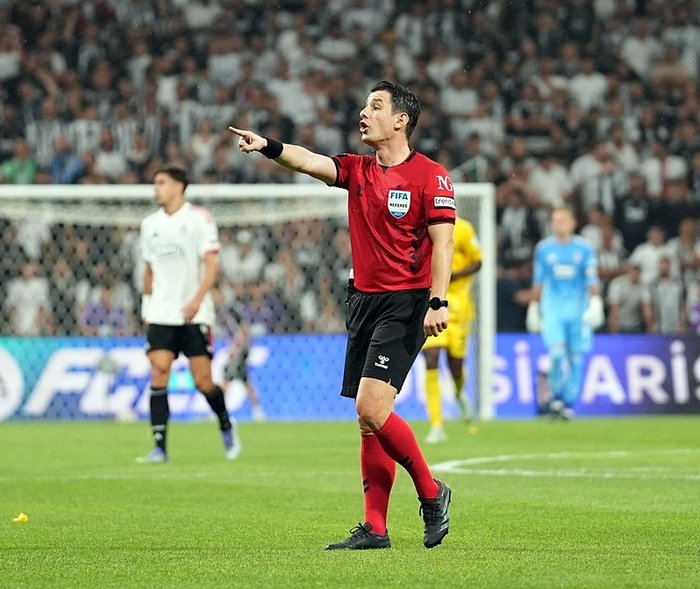 galatasaray-fenerbahce-maci-canli-izle-super-kupa-final-maci-saat-kacta-1768025698549.jpeg G.Saray-F.Bahçe Süper Kupa final maçı detayları!