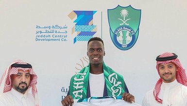 TRANSFER HABERİ | Al-Ahli Mendy'yi renklerine bağladı!