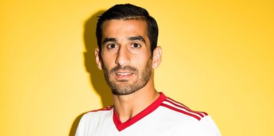 Trabzonspor İranlı sol kanat Vahid Amiri'yi Trabzon'a getirdi