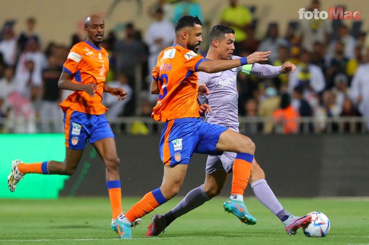 Al Fayha - Al Nassr maçında gergin anlar! Nwakaeme ve Ronaldo...