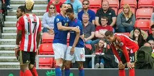 Sunderland ligin dibine demir attı