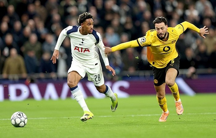 ramy-bensebaini-kimdir-nereli-kac-yasinda-oynadigi-takimlar-piyasa-degeri-1770184799528.jpeg Ramy Bensebaini oynadığı takımlar