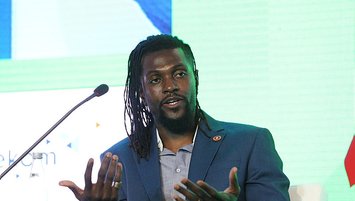 Adebayor resmen açıklandı!