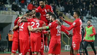 Antalyaspor deplasmanda gülüyor