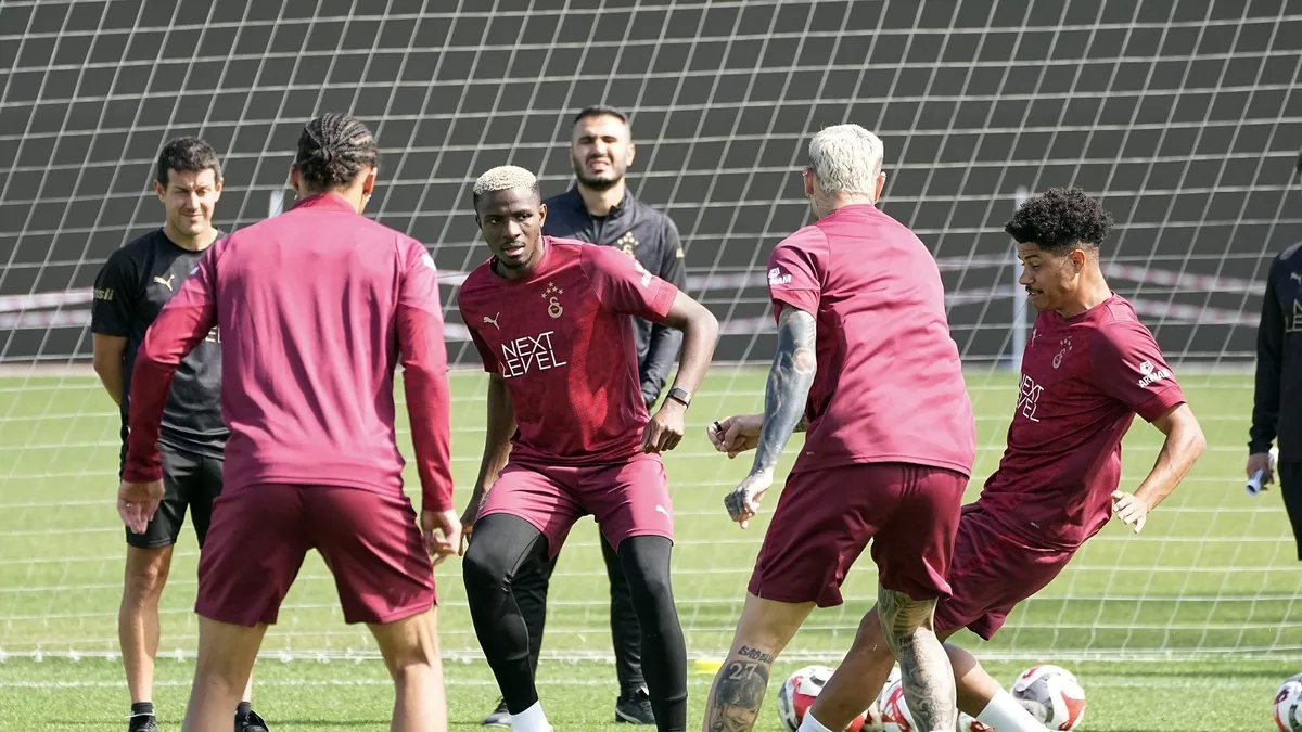 Galatasaray'ın Corendon Alanyaspor maçı kafilesi belli oldu! Osimhen...