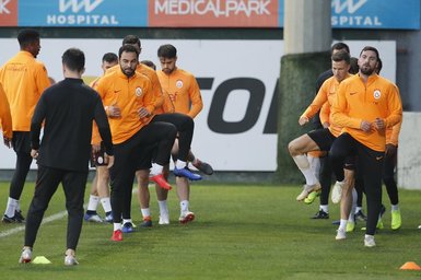 Galatasaray ve Fenerbahçe derbi hazırlıklarını tamamladı