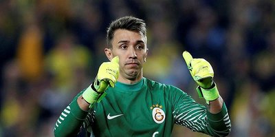 Fernando Muslera, Cem Yılmaz'ı geçti