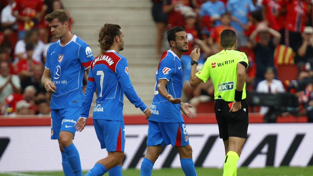 Fenerbahçe'den ara transferde bomba hamle! Yönetim kesenin ağzını açacak Fenerbahçe'den ara transferde bomba hamle! Yönetim kesenin ağzını açacak