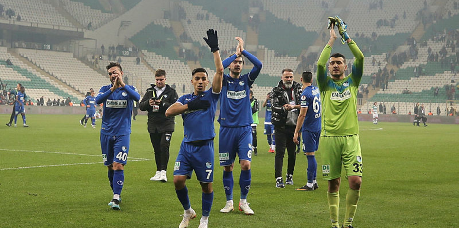 mac sonucu bursaspor 2 1 bb erzurumspor