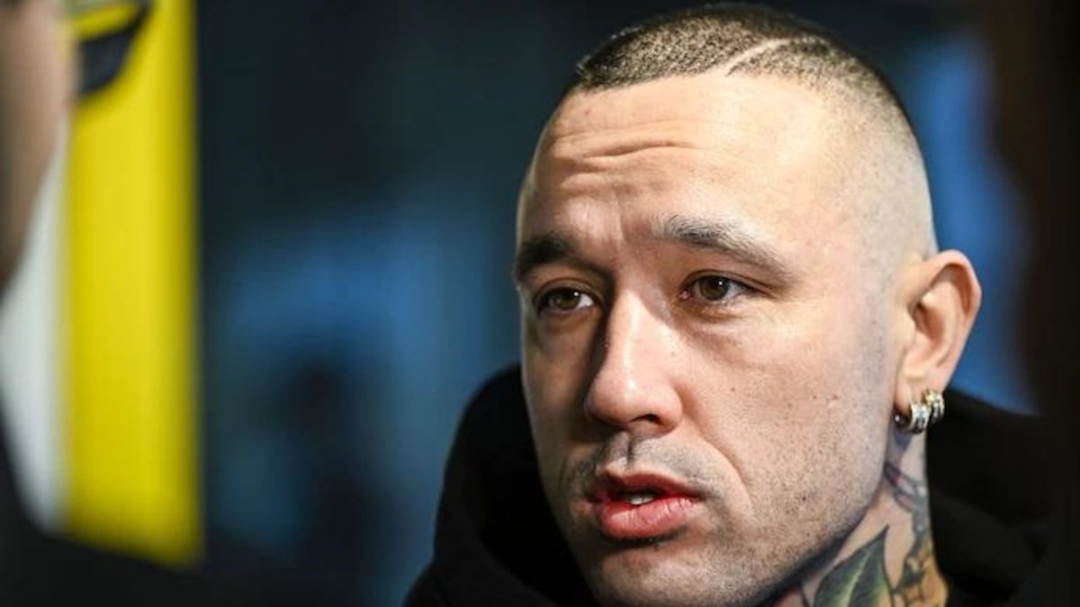 Belçikalı futbolcu Nainggolan, uyuşturucu kaçakçılığı soruşturması kapsamında tutuklandı Belçikalı futbolcu Nainggolan, uyuşturucu kaçakçılığı soruşturması kapsamında tutuklandı