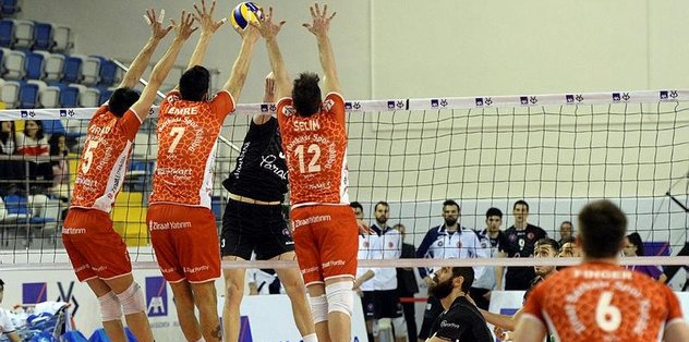 HalkBank yarı finalde