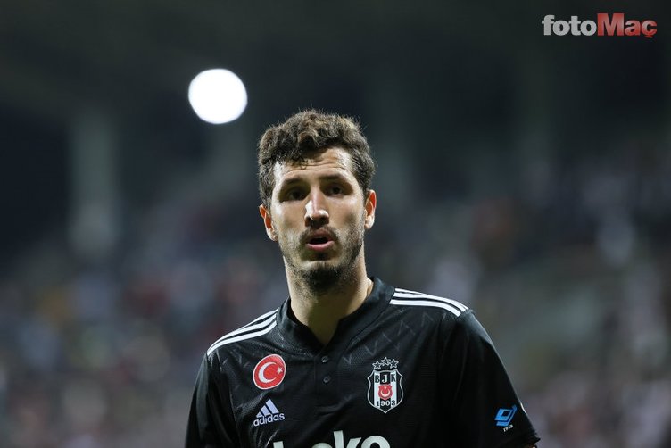 SON DAKİKA TRANSFER HABERLERİ - Beşiktaş sözleşme yenilemek istiyordu! Salih Uçan'a sürpriz talip