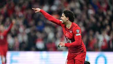 Alkışlar Ferdi’ye