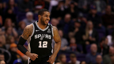 San Antonio Spurs'te LaMarcus Aldridge şoku!