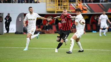 Ahlatcı Çorum FK 4-3 Manisa FK (MAÇ SONUCU-ÖZET) | Gol düellosunda kazanan Çorum!