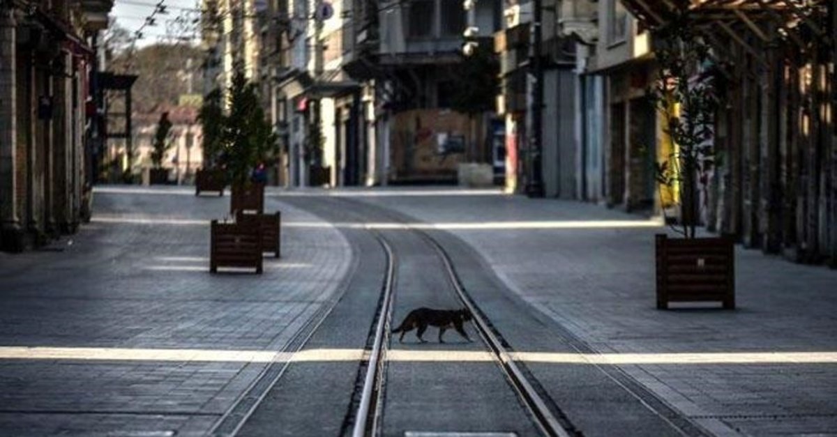 bugun sokaga cikma yasagi var mi yasaklar ne zaman basliyor hangi saatlerde disari cikilabilecek yasak genelgesi fotomac