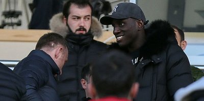 Demba Ba, Türkiye'den kopamıyor