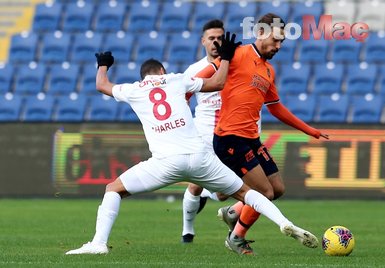 Başakşehir - Antalyaspor maçından kareler...
