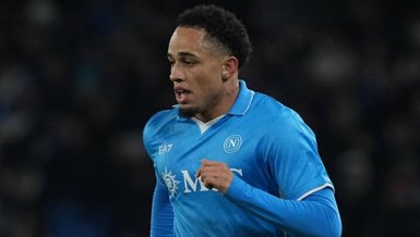Noah Okafor Leeds'e