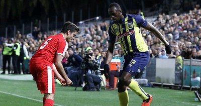 Bolt, futbol kariyerinin ilk maçına çıktı