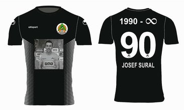 Alanyaspor Josef Sural'lı tişört hazırlattı