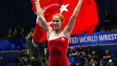 Milli güreşçi Buse Tosun Çavuşoğlu'ndan bronz madalya!