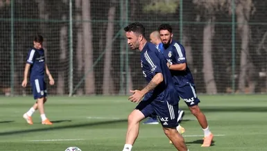 Fenerbahçe'de hazırlıklar devam ediyor
