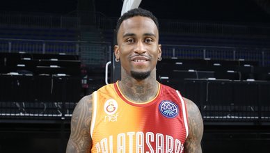 Galatasaray Nef oyuncusu Dee Bost’tan taraftara mesaj!