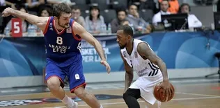Efes’e Kartal pençesi