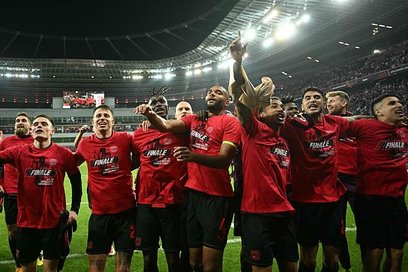 Leverkusen 59 yıllık yenilmezlik rekorunu kırdı!