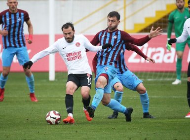 Ümraniyespor - 1461 Trabzon maçından kareler