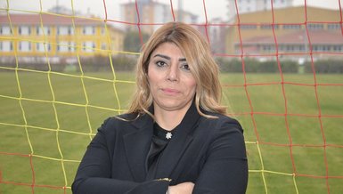 Son dakika spor haberi: Kayserispor'da Berna Gözbaşı güven tazeledi