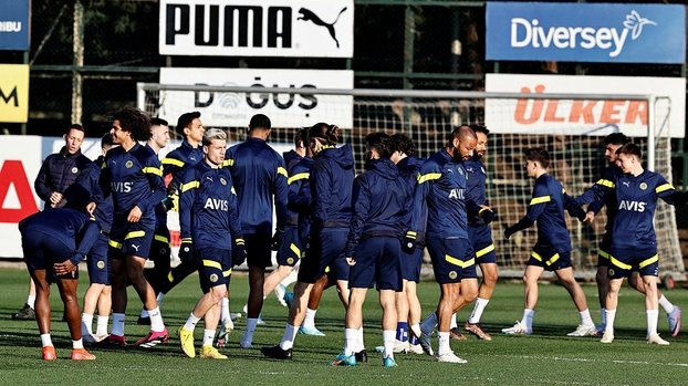 FENERBAHÇE HABERLERİ | Burası Kadıköy buradan çıkış yok! İşte Jorge Jesus'un Sevilla maçı 11'i...