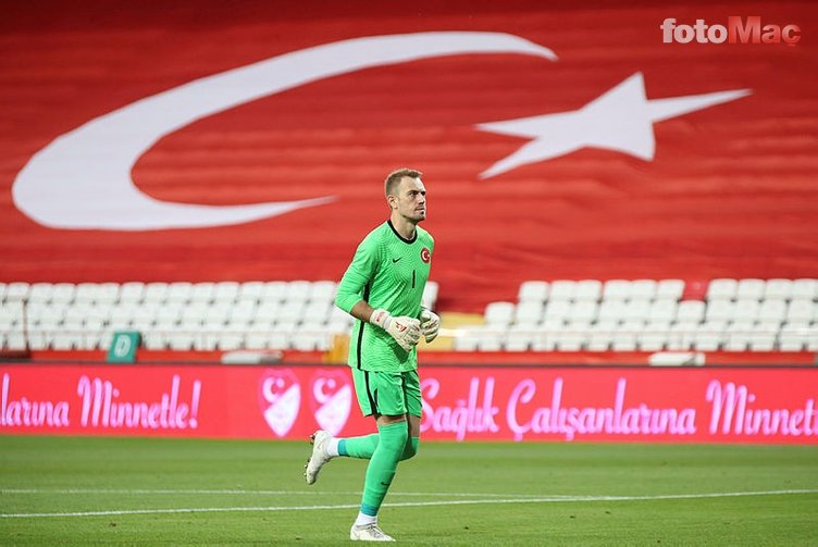 Son dakika transfer haberi: Galatasaray'dan Beşiktaş'a transfer çalımı! Fatih Terim Mert Günok ile görüştü (GS spor haberi)