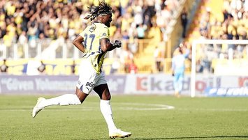 Saint-Maximin Olympiakos'a doğru