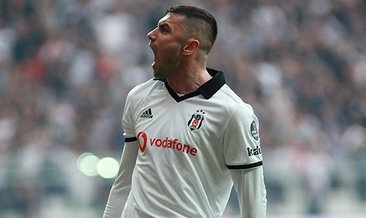 Beşiktaş'tan Burak Yılmaz'a yeni sözleşme