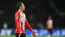 Sağ beke Santiago Arias