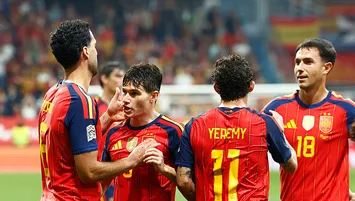 İspanya 3-1 Çekya | MAÇTAN KARELER
