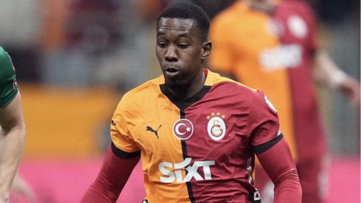 Galatasaray'a iyi haber! Lisansı çıkarılmayan Carlos Cuesta'ya talip var Galatasaray'a iyi haber! Lisansı çıkarılmayan Carlos Cuesta'ya talip var