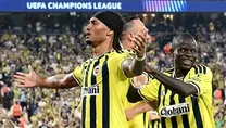 Archie rakiplerini solladı