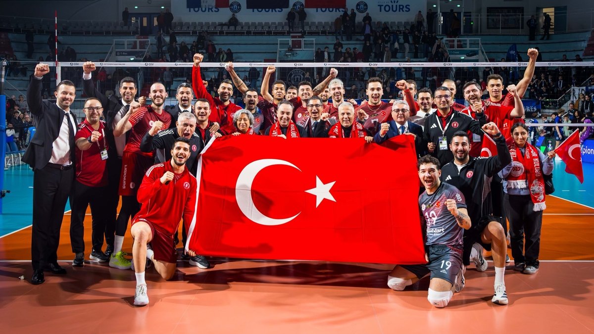 Ziraat Bankkart CEV Erkekler Şampiyonlar Ligi'nde çeyrek finalde!