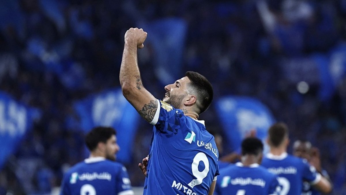 TRANSFER HABERLERİ | Fenerbahçe'de hedef Mitrovic! Avrupa'ya dönmek istiyor