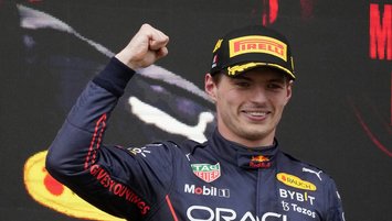 Verstappen wins Laureus World Sportsman of Year award