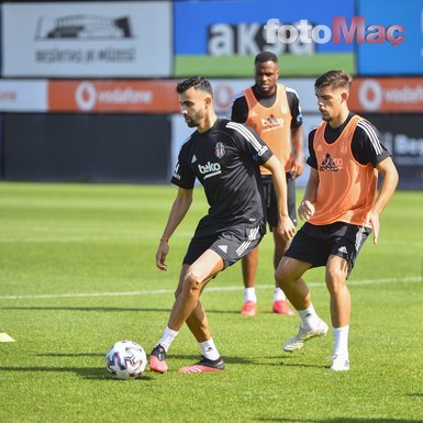 Beşiktaş’ın yeni transferi Rachid Ghezzal ilk antrenmanına çıktı! İşte o görüntüler