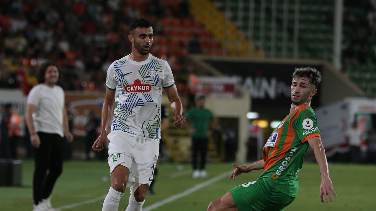 Çaykur Rizespor’a Rachid Ghezzal şoku